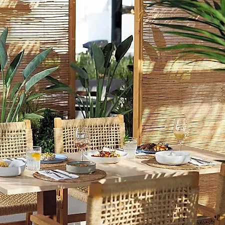 Elissa Adults-only Lifestyle 5*